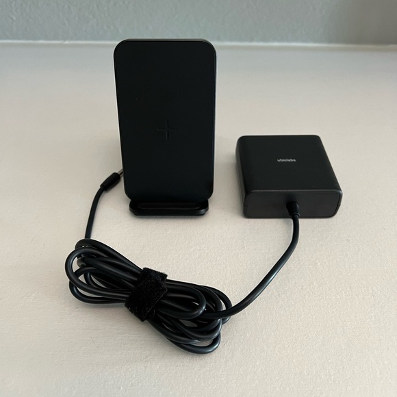 Wireless Charging Phone Stand - Picture 5 of 5